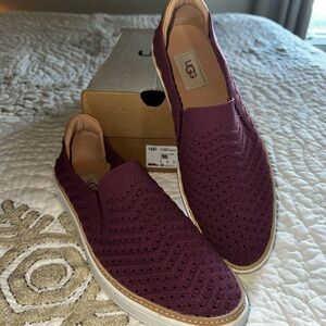 UGG Plum Knit Casual Slip-Ons